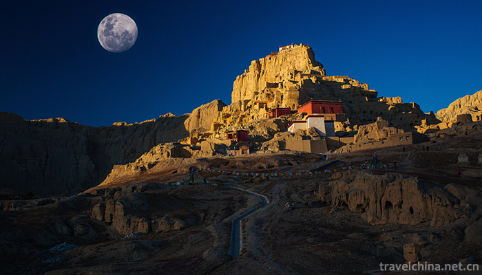 Guge-Kingdom-Ruins-17