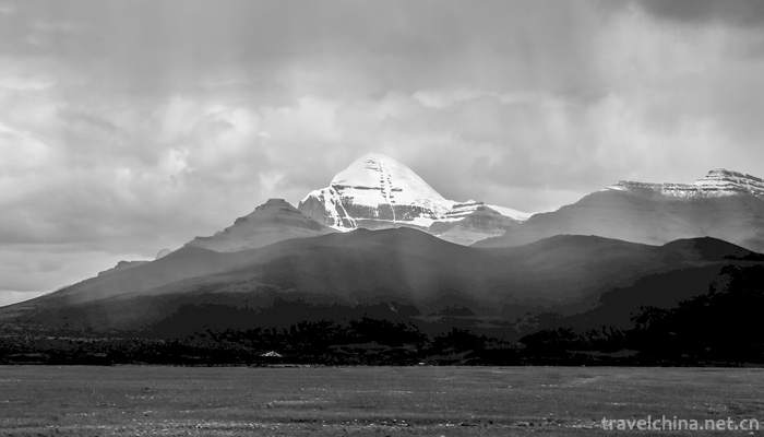 Kangrinboqe-Mount-Kailash-3