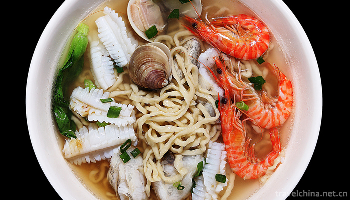 Seafood-Noodles1