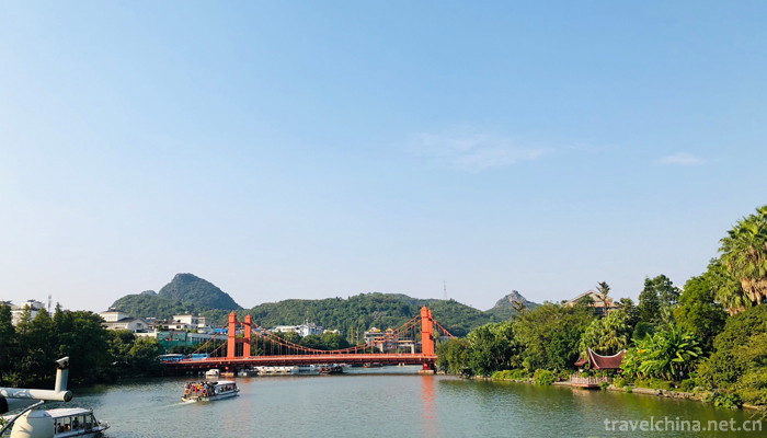 Guilin-four-rivers-and-two-lakes-8
