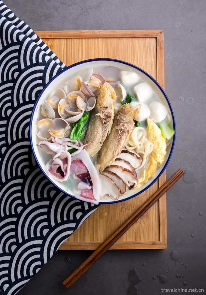 Seafood-Noodles4