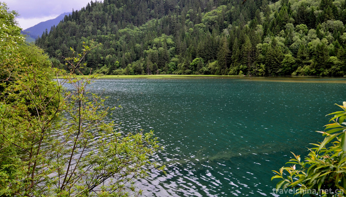 Jiuzhaigou-Valley-1