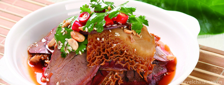 Sliced beef and ox organs in chili sauce