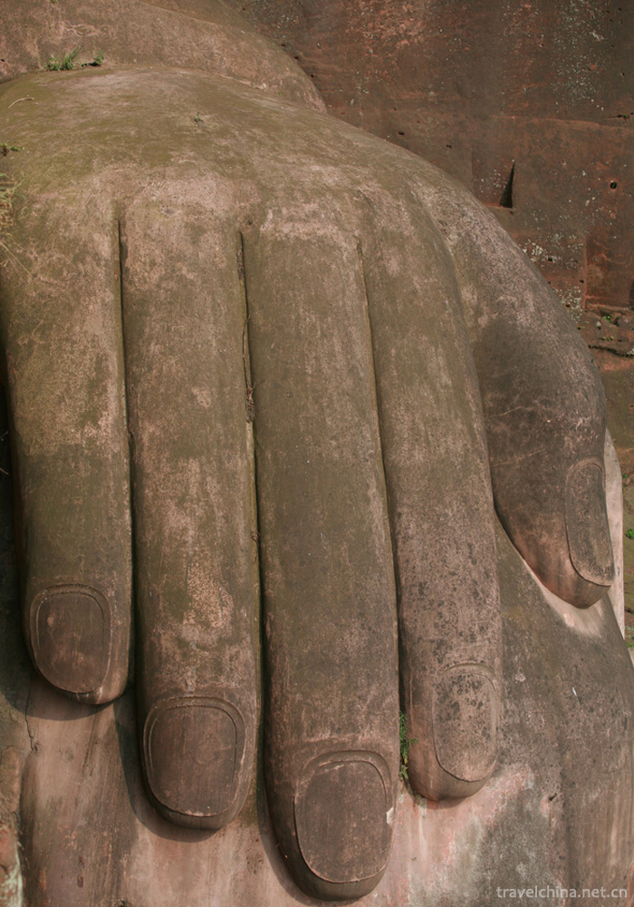 Leshan-Giant-Buddha-2