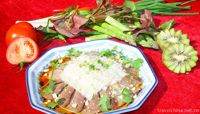 Sliced-beef-and-ox-organs-in-chili-sauce-11