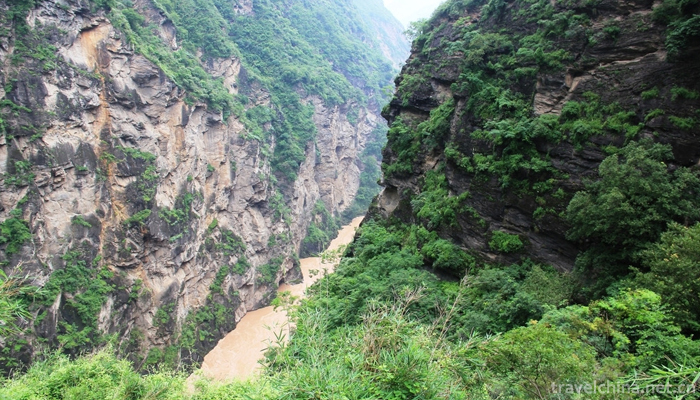 Tiger-Leaping-Gorge-1