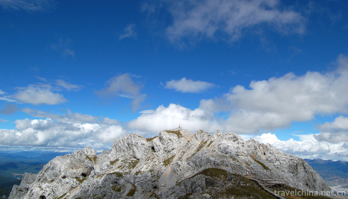 Shika-Snow-Mountain-8