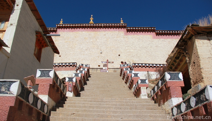 Songdan-Songzanlin-Temple-13