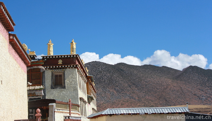 Songdan-Songzanlin-Temple-12
