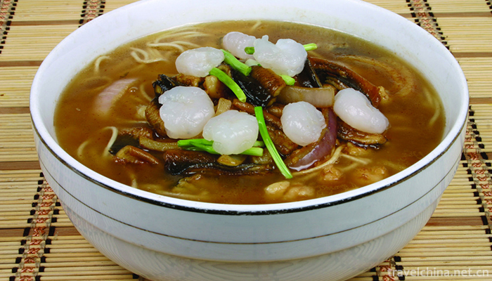Noodles-with-quick-fried-eel-shreds-and-shelled-shrimps-5
