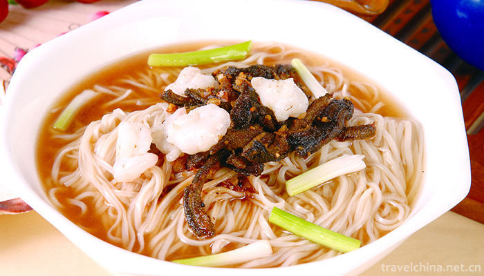 Noodles-with-quick-fried-eel-shreds-and-shelled-shrimps-2