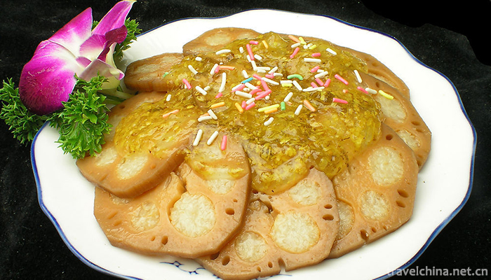 Steamed-Lotus-Root-Stuffed-with-Glutinous-Rice-1