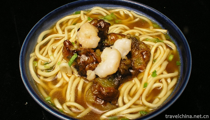 Noodles-with-quick-fried-eel-shreds-and-shelled-shrimps-3