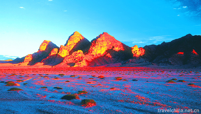A-erh-chin-Mountains-1