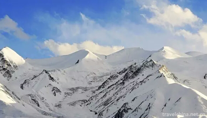 A-erh-chin-Mountains-5