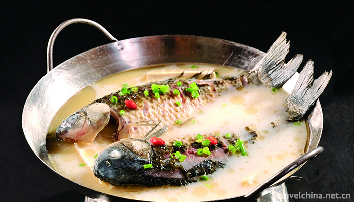 Crucian-carp-tofu-soup-4
