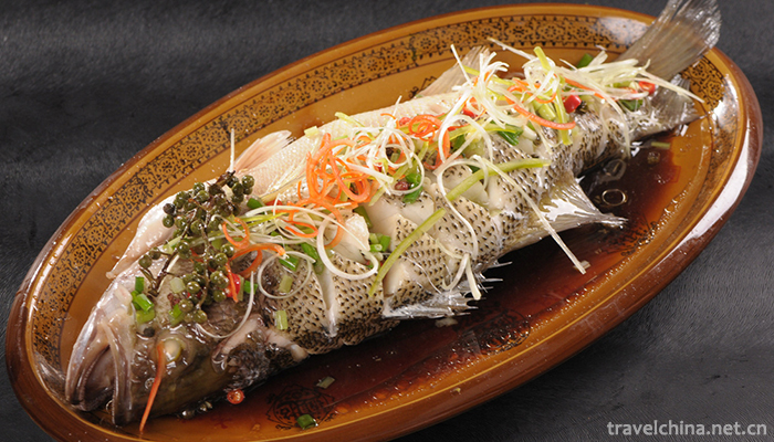 Steamed-perch-with-scallion-and-black-beans-2