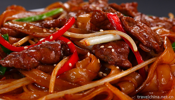 Dry-fry-rice-noodles-with-beef--11
