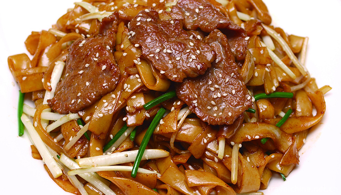 Dry-fry-rice-noodles-with-beef--9