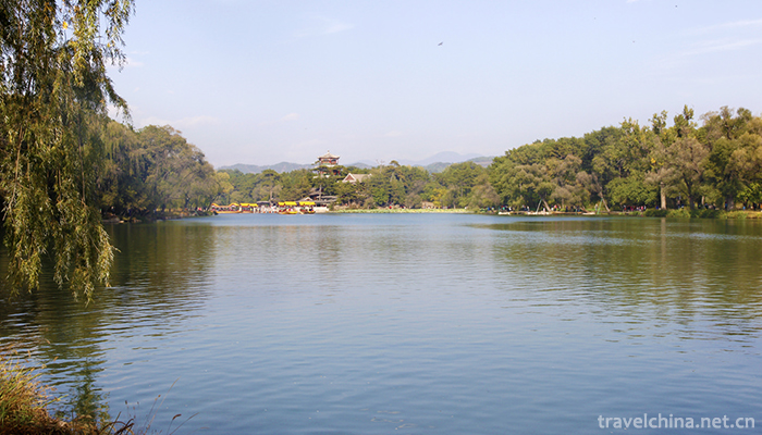 Chengde-Summer-Resort-and-its-surrounding-Temple-scenic-spot-3