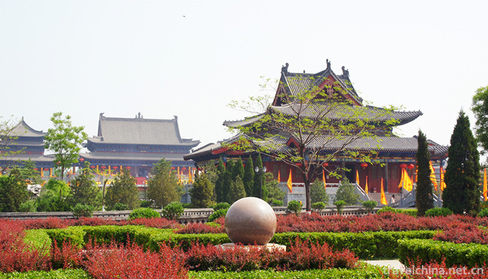 Hongtong-Dahuaishu-Ancestor-Memorial-Garden-11