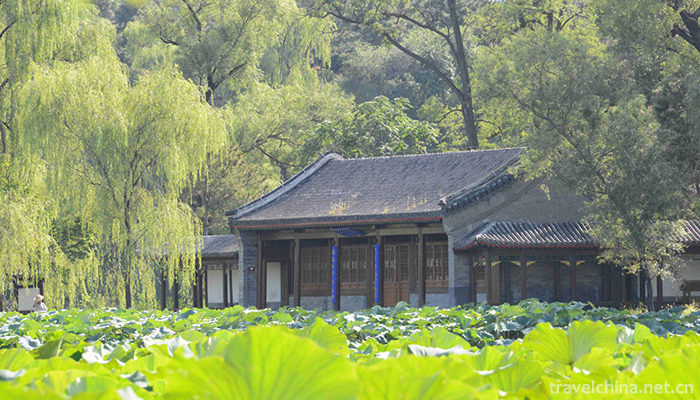 Chengde-Summer-Resort-and-its-surrounding-Temple-scenic-spot-1