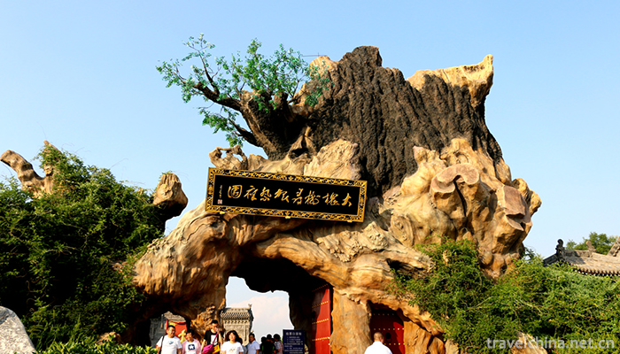 Hongtong-Dahuaishu-Ancestor-Memorial-Garden-15