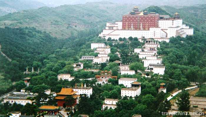 Chengde-Summer-Resort-and-its-surrounding-Temple-scenic-spot-9