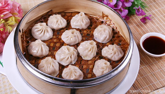 Kaifeng-soup-dumplings-7