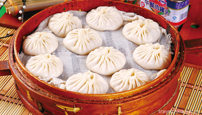 Kaifeng-soup-dumplings-2