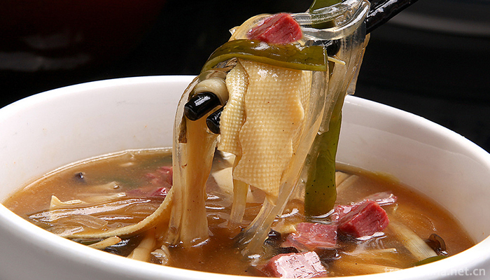 Free-and-unfettered-hu-hot-soup-12