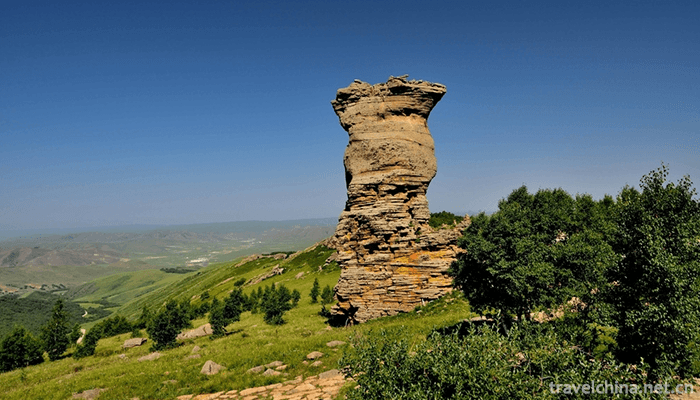 Ashatu-Stonehenge-Tourist-Area-10