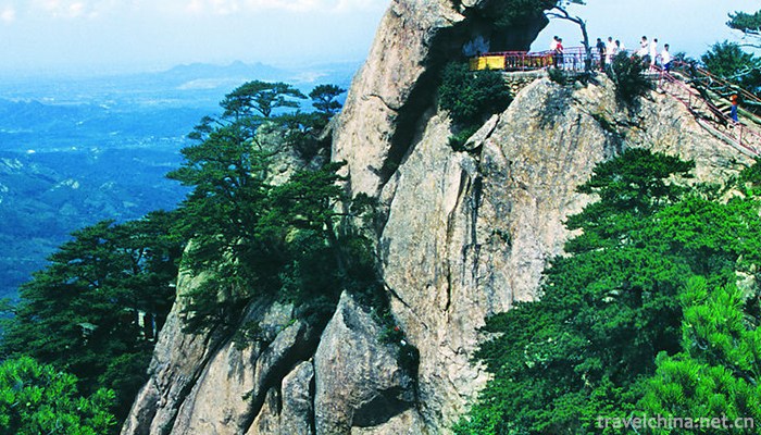 Mount-QianÃ¯Â¼Å’Qianshan-Mountain-12