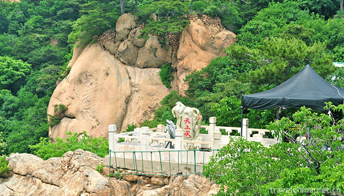 Mount-QianÃ¯Â¼Å’Qianshan-Mountain-9