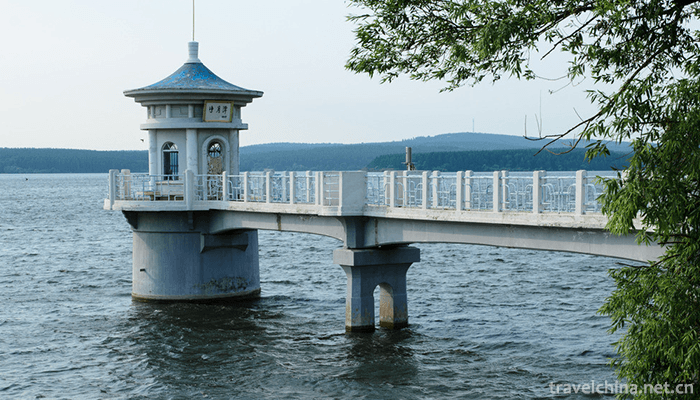 Jingyuetan-National-Scenic-Area-9