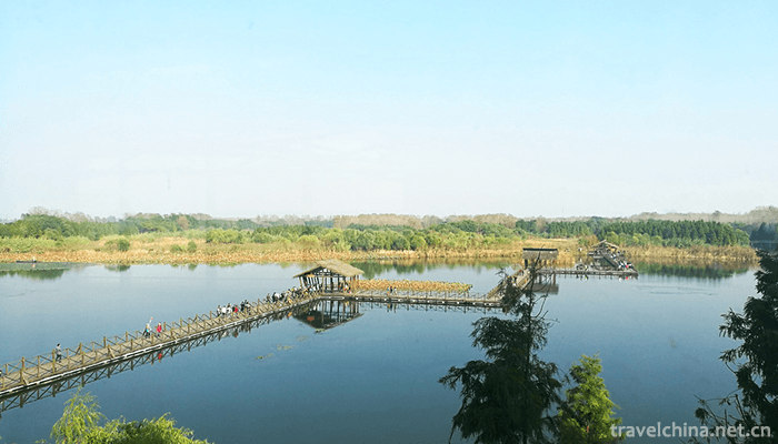 Qin-Lake-National-Wetland-Park-2