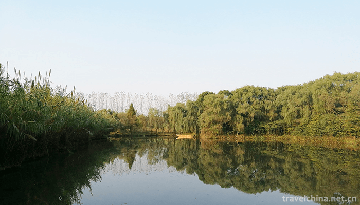 Qin-Lake-National-Wetland-Park-1