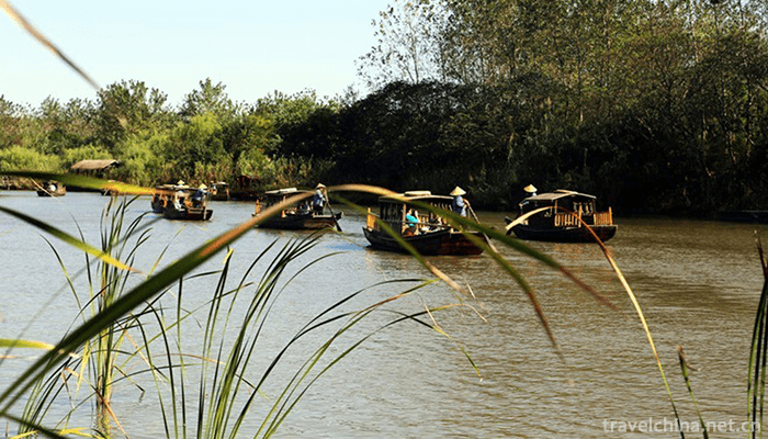 Qin-Lake-National-Wetland-Park-6