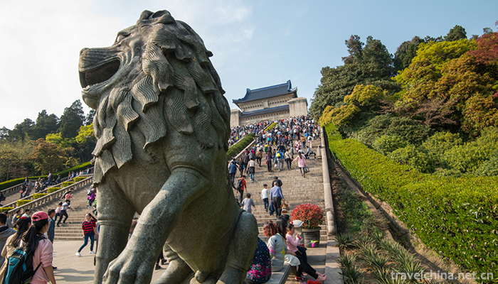 Zijin-Mountain-Scenic-Area-1