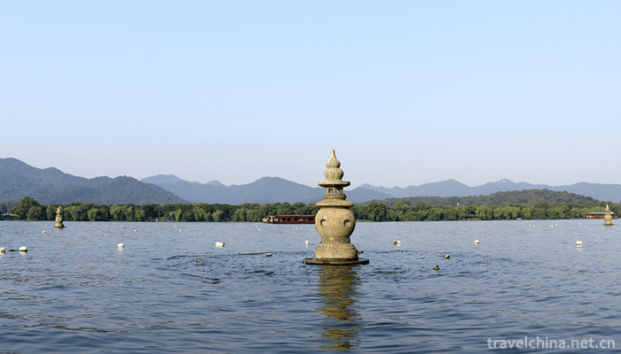 West-Lake-Scenic-Spot-in-Hangzhou-3