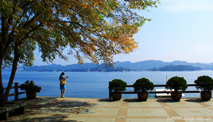 Thousand-Islet-Lake-Qiandaohu-Scenic-Area-3