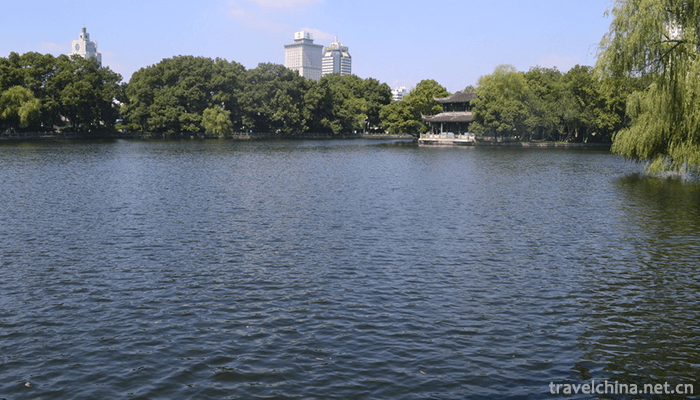 Tianyi-Pavilion-and-Yuehu-Lake-Scenic-Area-1