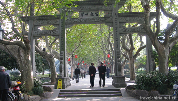 West-Lake-Scenic-Spot-in-Hangzhou-13