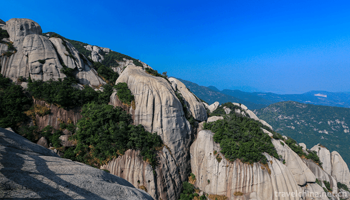 Taimu-Mountains-2