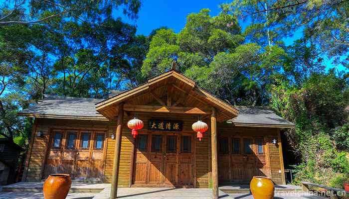 Qingyuan-Mountain-Scenic-Area-3