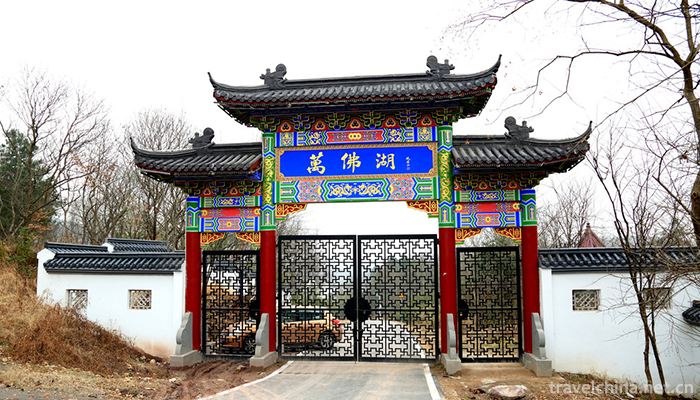 Wan-fo-Lake-Scenic-Area-3
