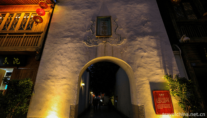 Three-Lanes-and-Seven-Alleys-16
