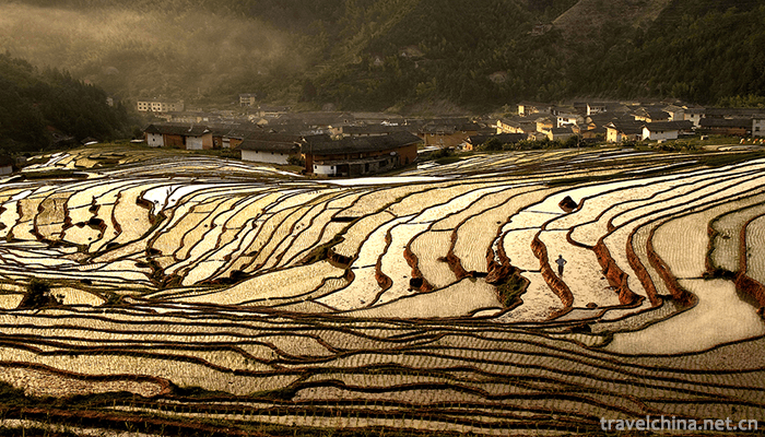 Fujian-earth-building-3