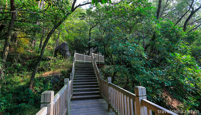 Qingyuan-Mountain-Scenic-Area-5