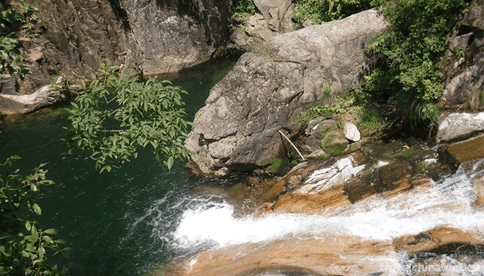 Tiantangzhai-Tourist-Scenic-Area-1